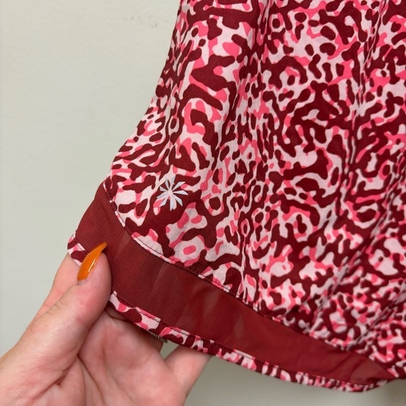 Athleta Mesh Racer Run High Rise 3" Shorts Large - Picture 9 of 12